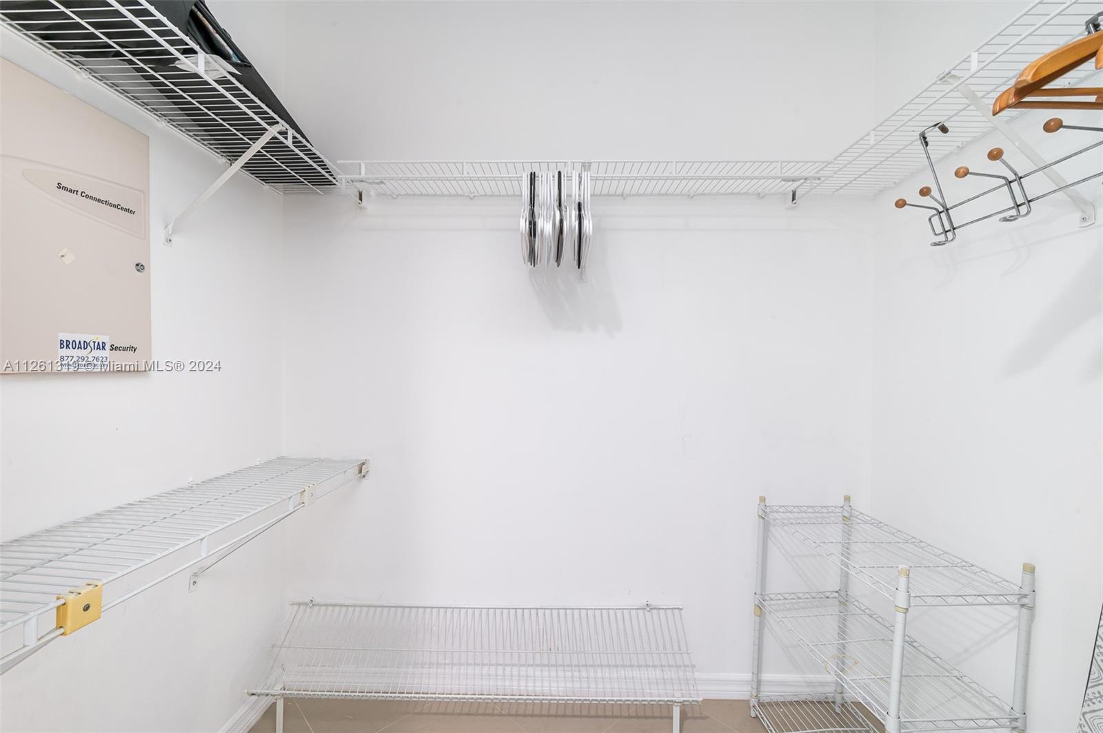 LA PERLA CONDO - Residential