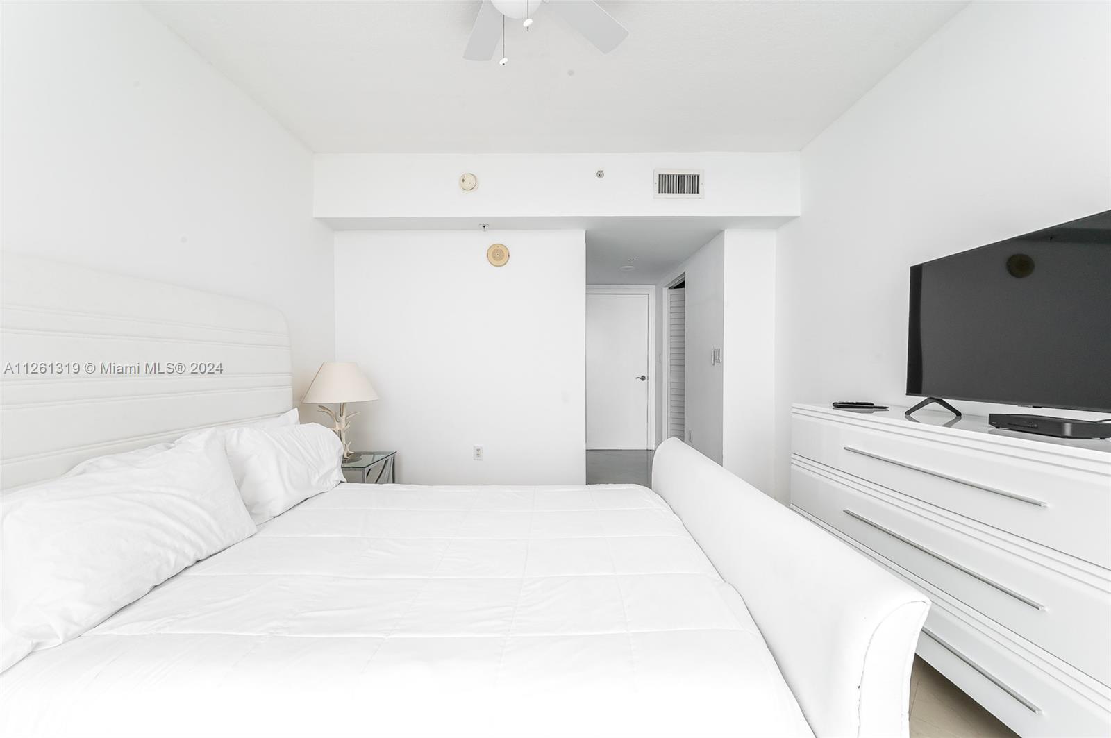 LA PERLA CONDO - Residential