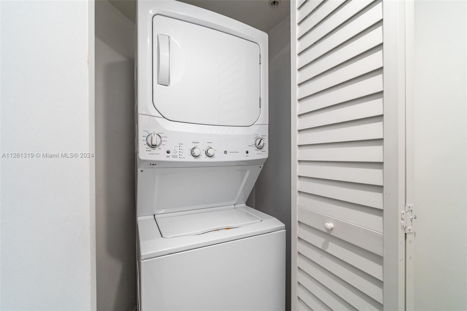 LA PERLA CONDO - Residential