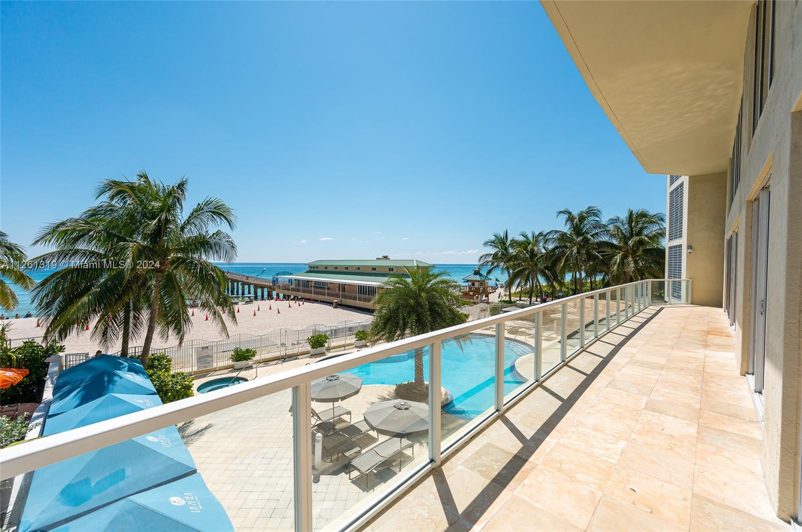 LA PERLA CONDO - Residential