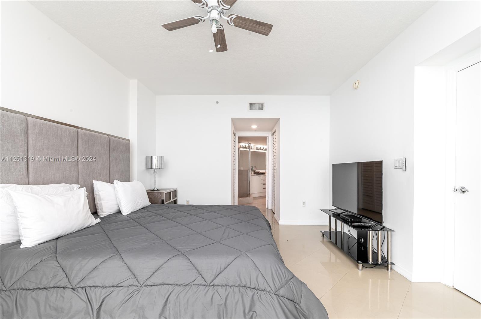 LA PERLA CONDO - Residential