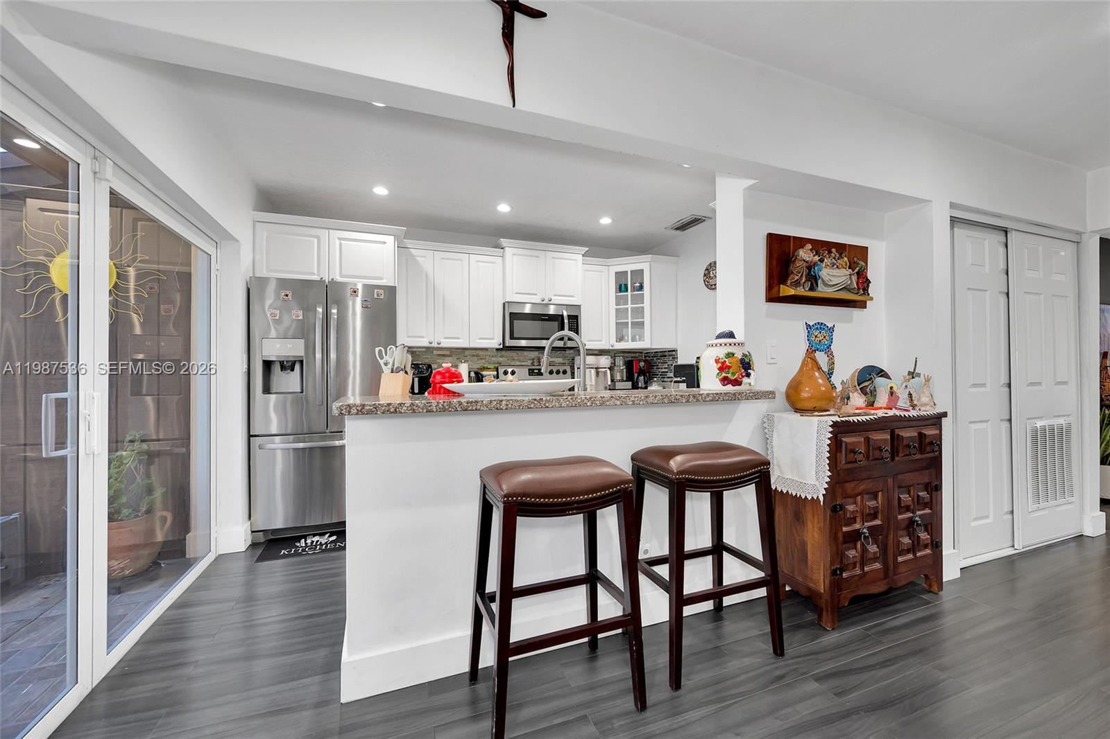 DEVON-AIRE VILLAS SEC 4 - Residential