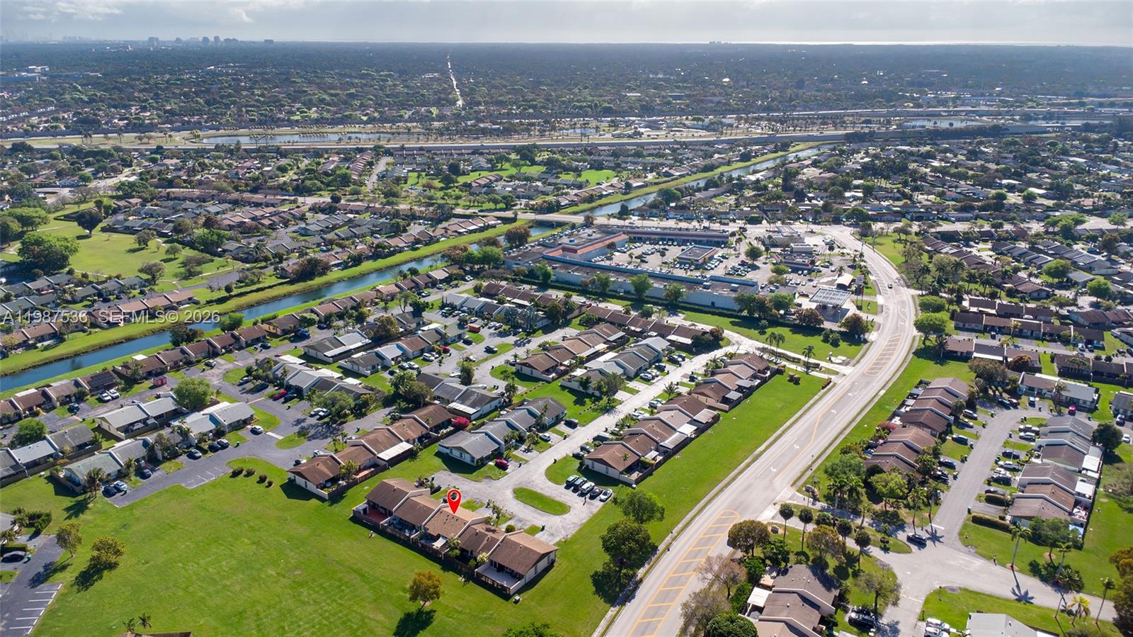 DEVON-AIRE VILLAS SEC 4 - Residential