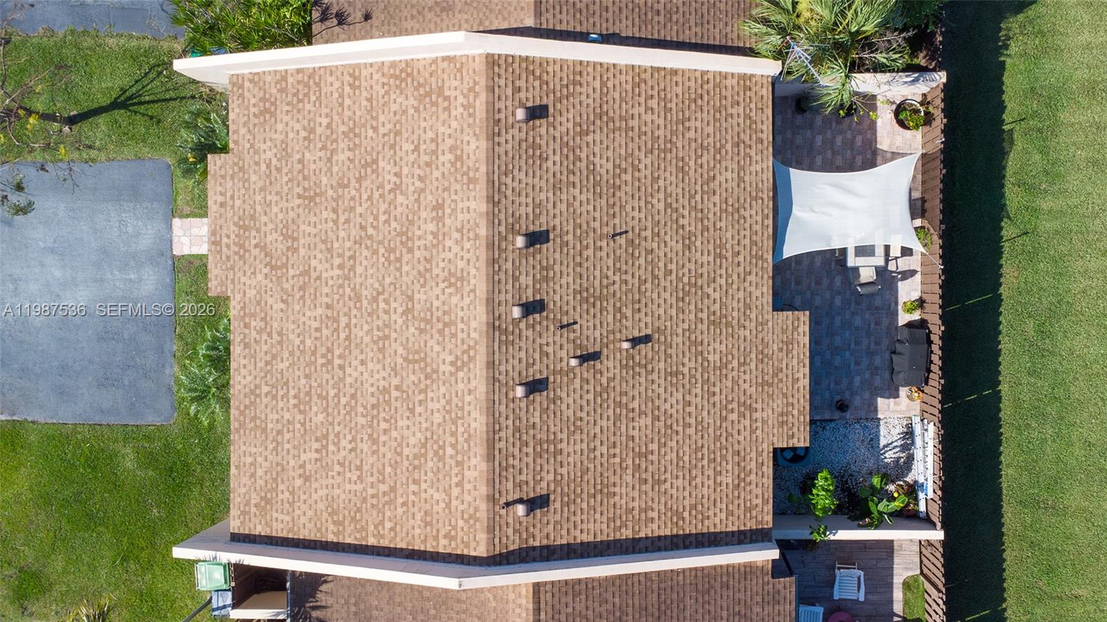 DEVON-AIRE VILLAS SEC 4 - Residential