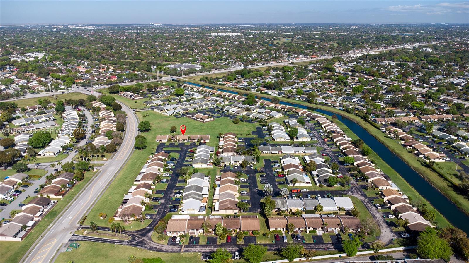 DEVON-AIRE VILLAS SEC 4 - Residential