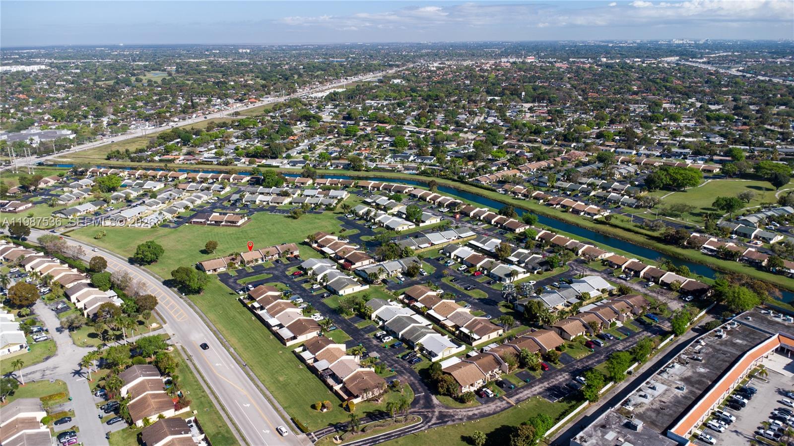 DEVON-AIRE VILLAS SEC 4 - Residential