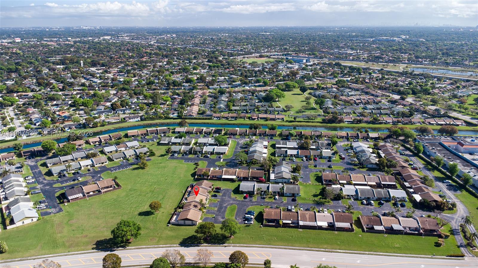 DEVON-AIRE VILLAS SEC 4 - Residential