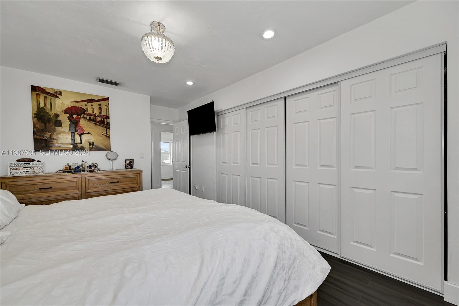 DEVON-AIRE VILLAS SEC 4 - Residential