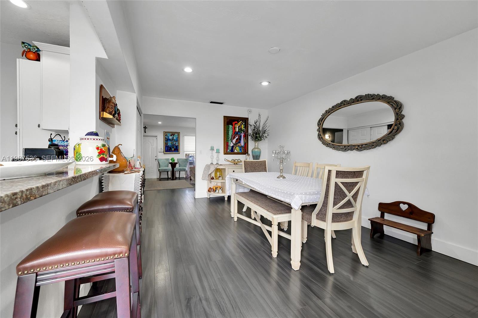 DEVON-AIRE VILLAS SEC 4 - Residential