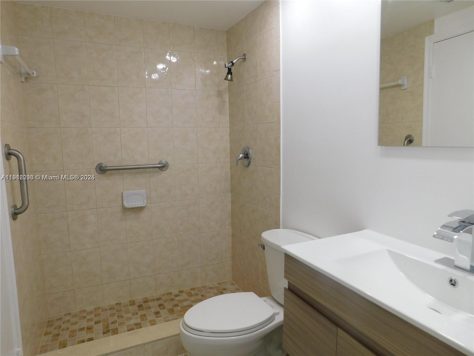 VILLAGE OF KINGS CREEK CO - Residential Lease