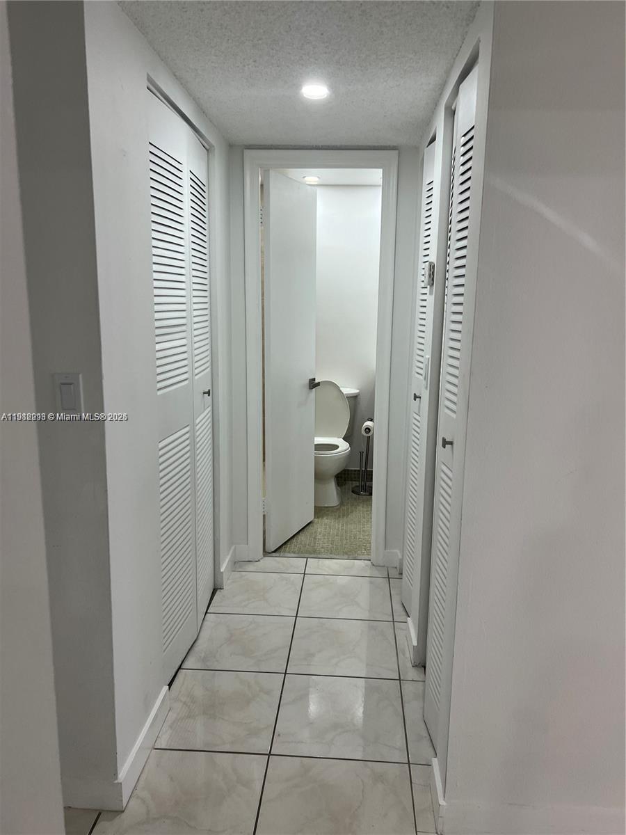 VILLAGE OF KINGS CREEK CO - Residential Lease