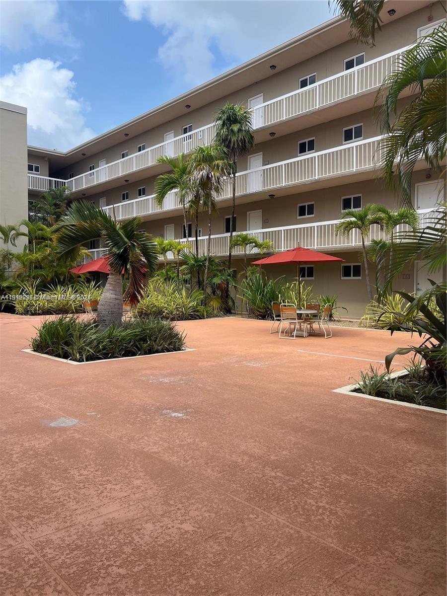 VILLAGE OF KINGS CREEK CO - Residential Lease