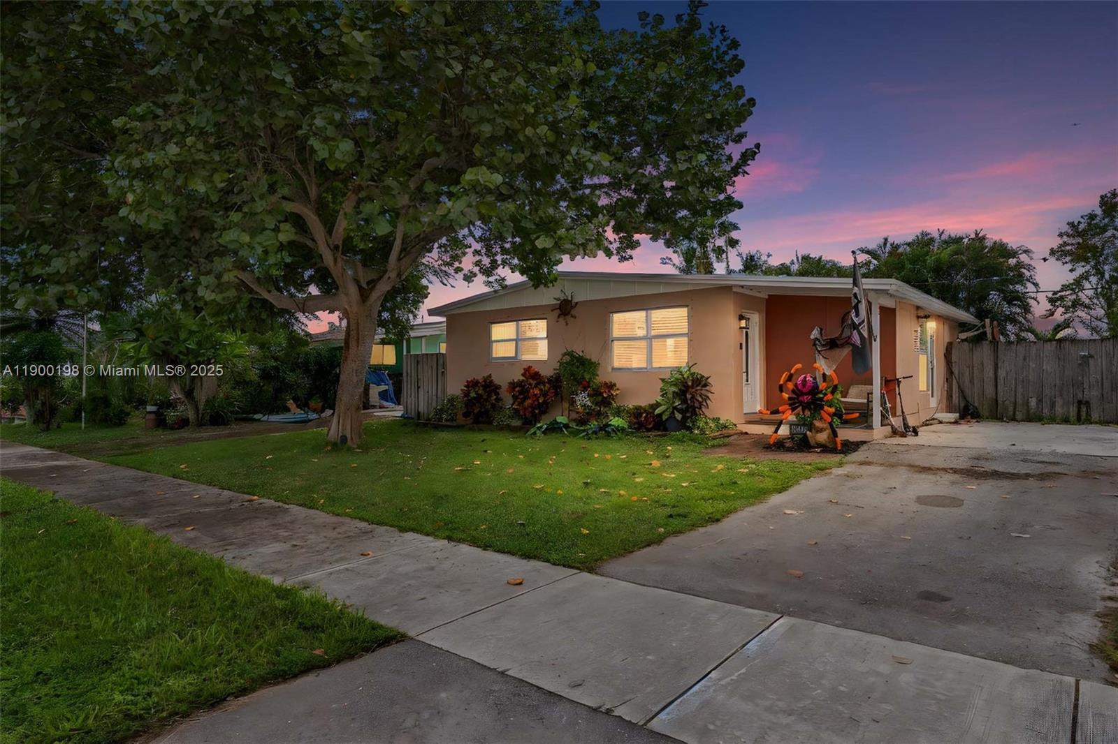 1200 NW 41st St