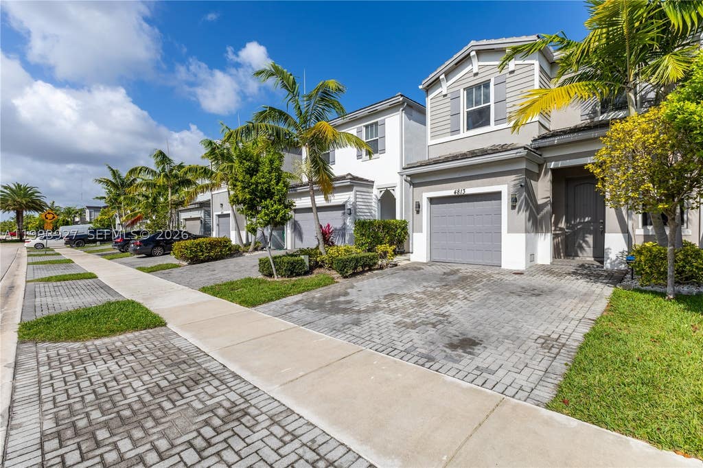 Photo of 4813 NW 48th Ter #0, Tamarac, FL 33319 (MLS # A11993927)