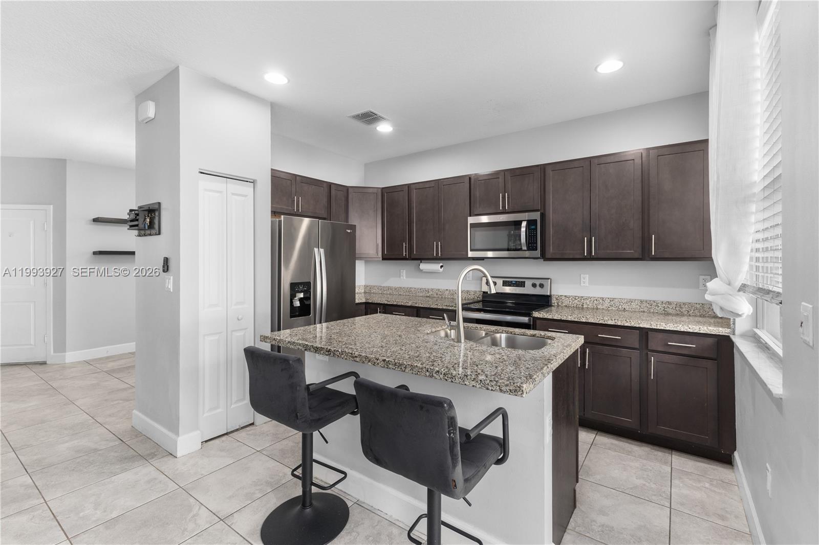 TRAILS AT CENTRAL PARC - Residential Lease