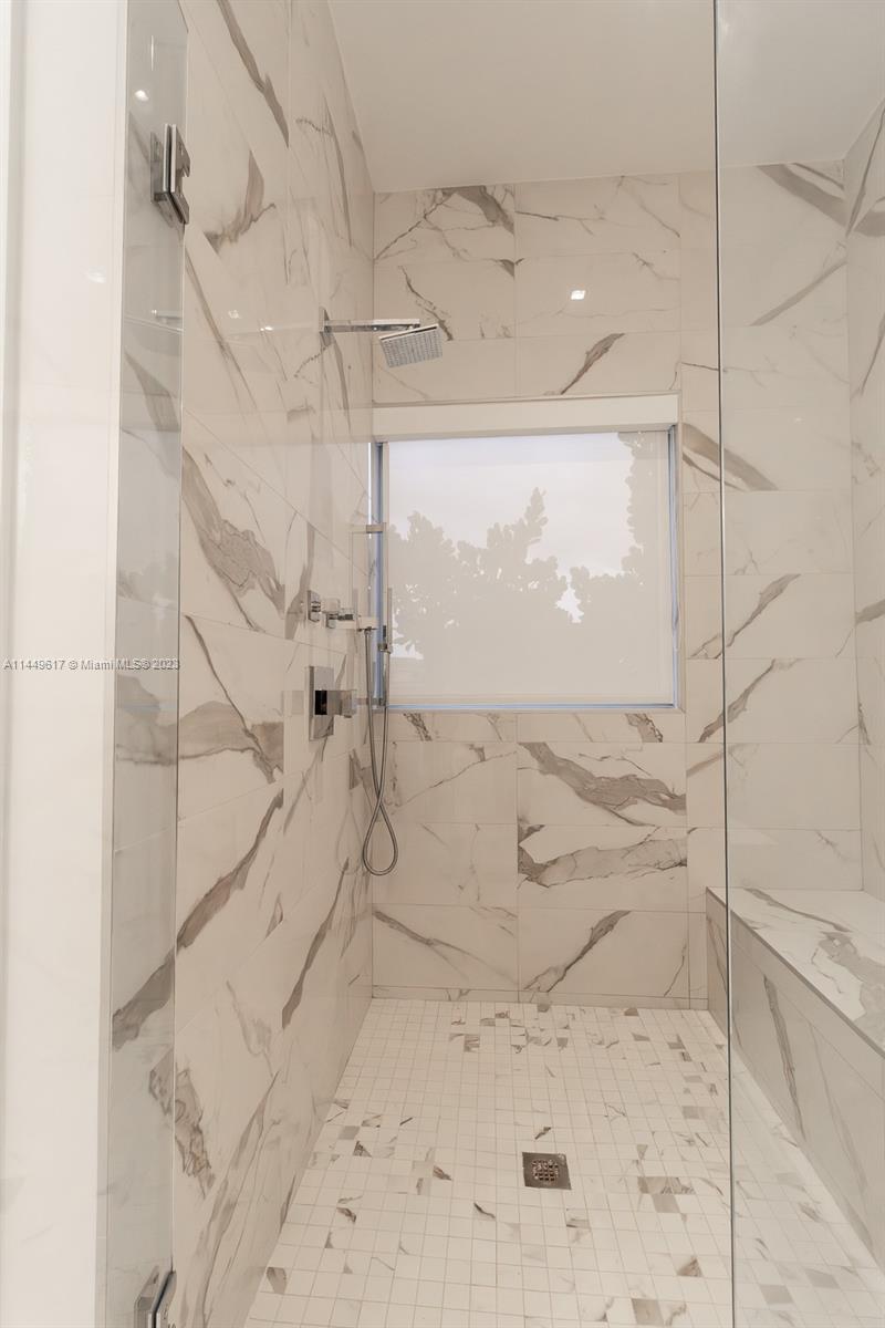 WESTON ESTATES - Residential