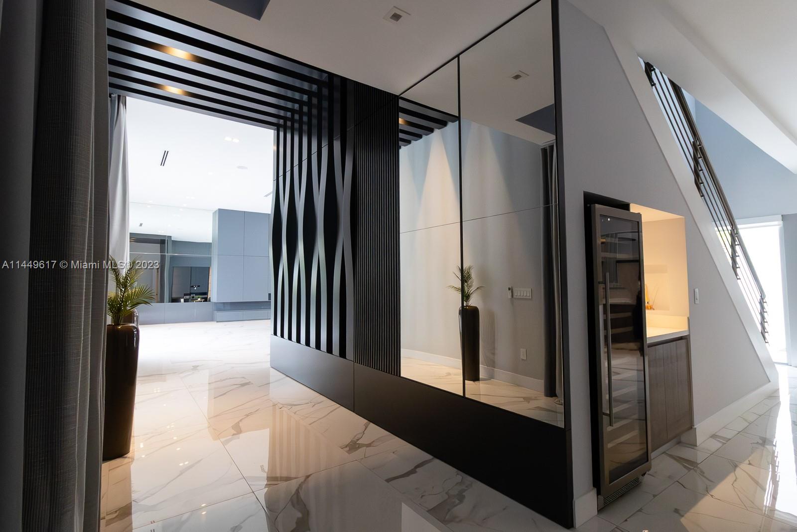 WESTON ESTATES - Residential