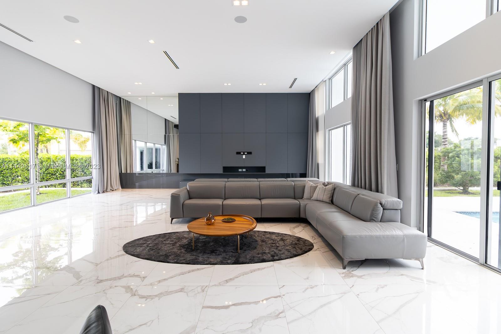 WESTON ESTATES - Residential