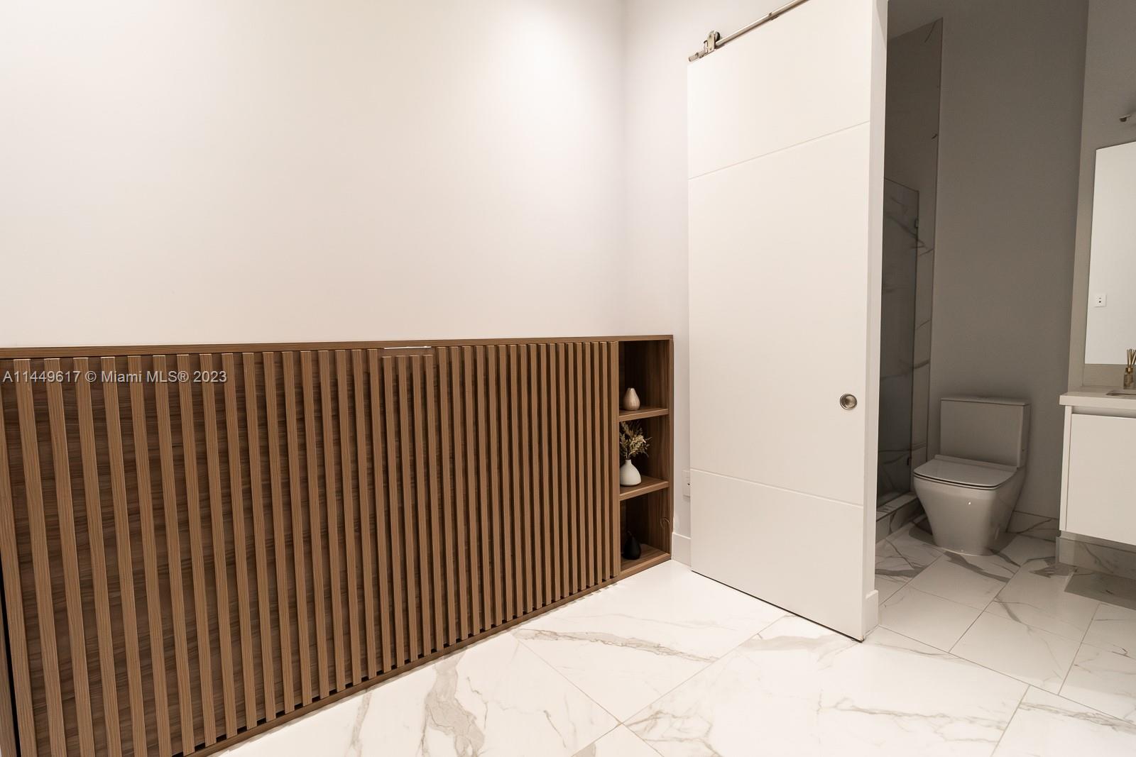 WESTON ESTATES - Residential