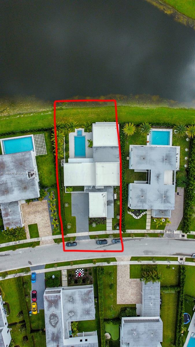 WESTON ESTATES - Residential