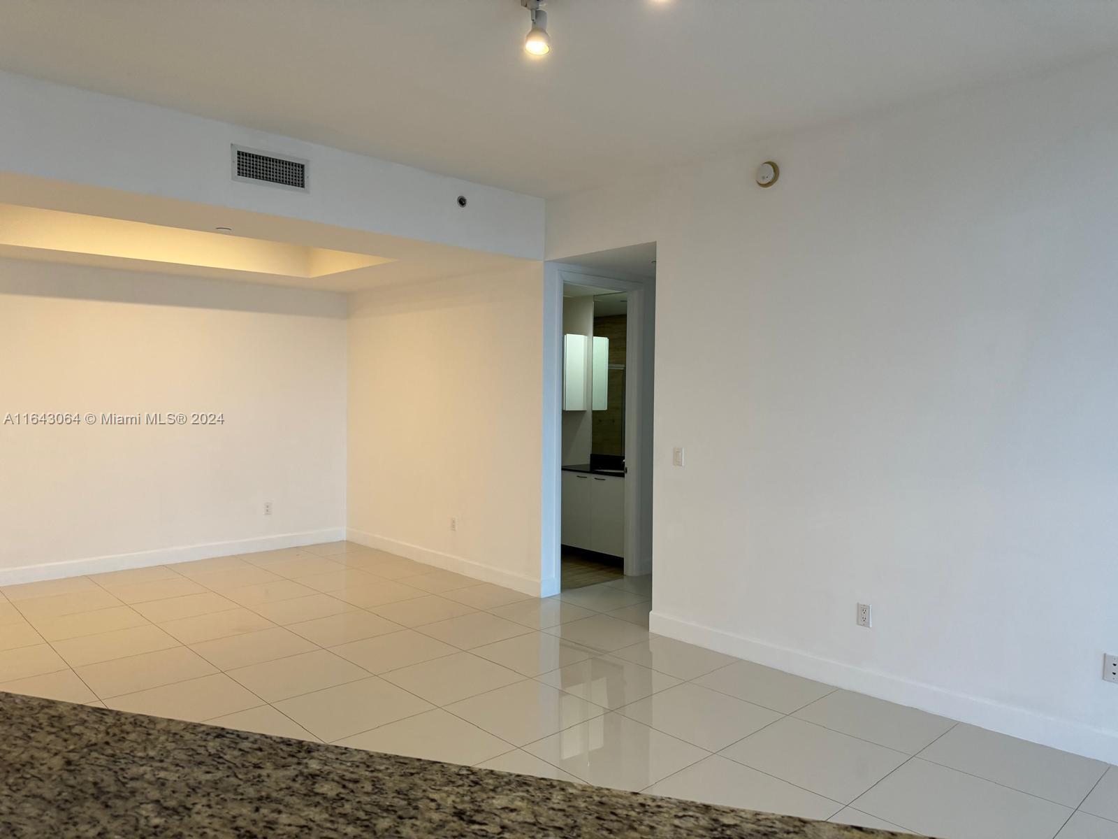TDR TOWER III CONDO - Residential