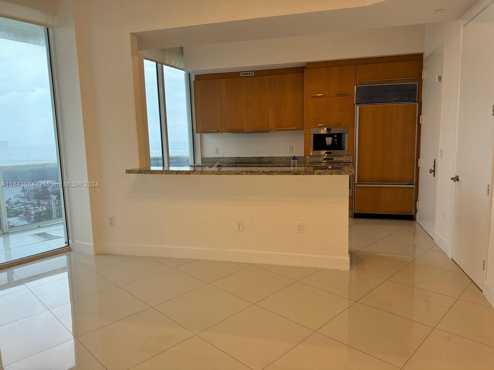 TDR TOWER III CONDO - Residential