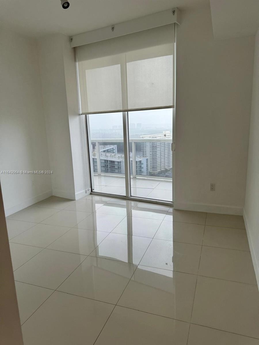 TDR TOWER III CONDO - Residential