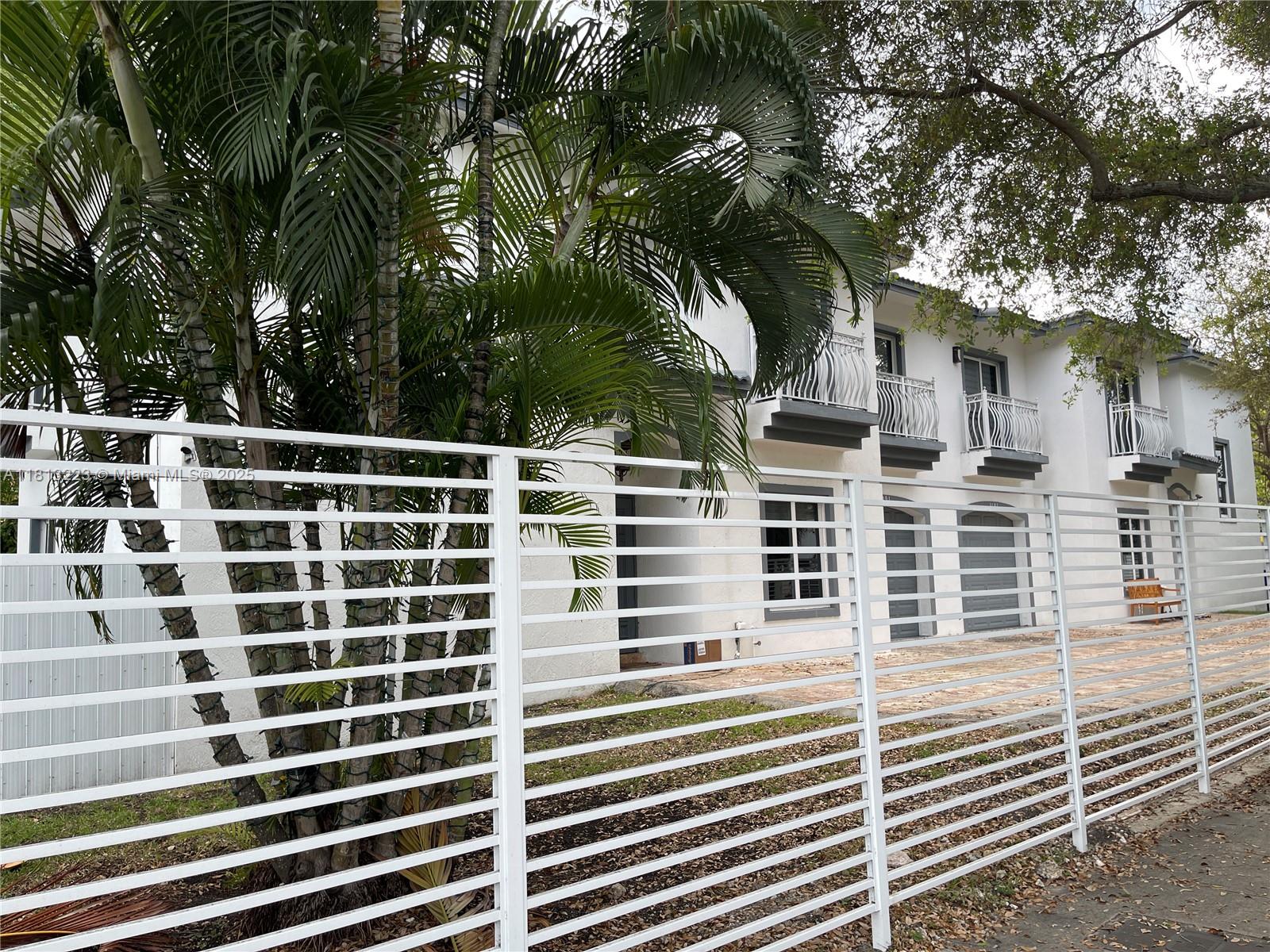 3193 Ohio St 3193, Miami, Broward County, Florida - 3 Bedrooms  
3 Bathrooms - 