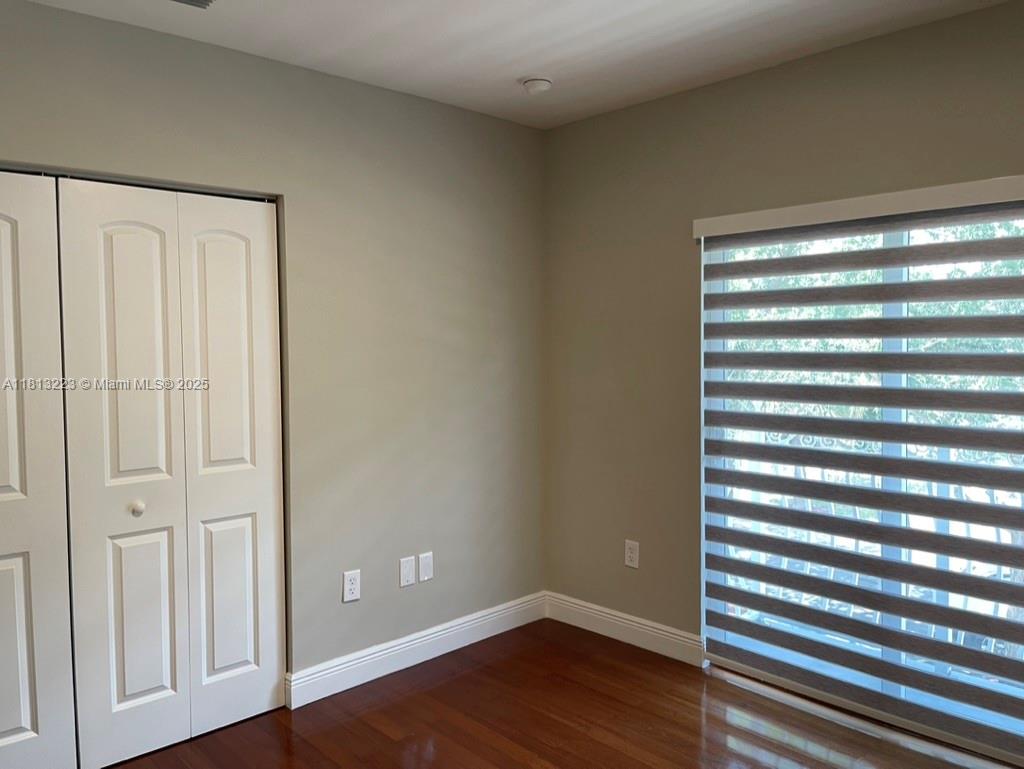 PALMHURST - Residential Lease