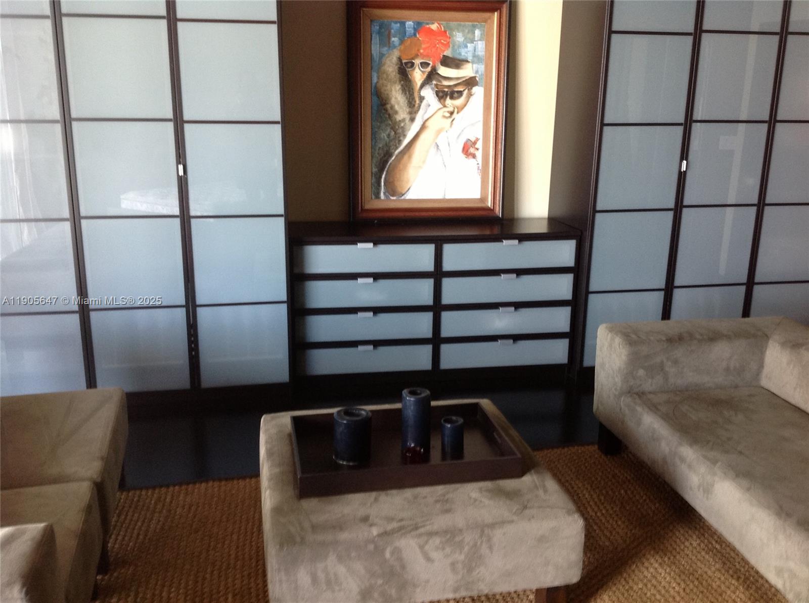 690 SW 1st Ct PHI-01