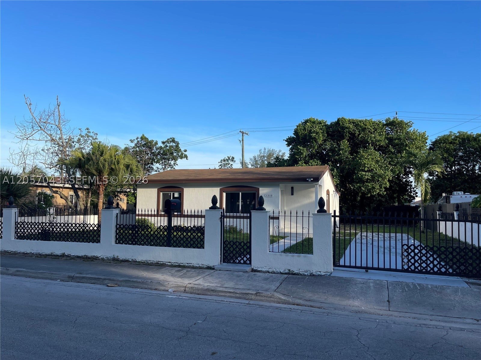1310 Sharazad Blvd