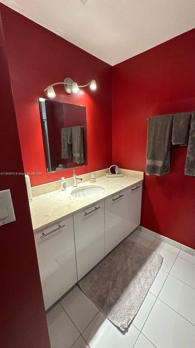 TWO MIDTOWN MIAMI CONDO - Residential Lease