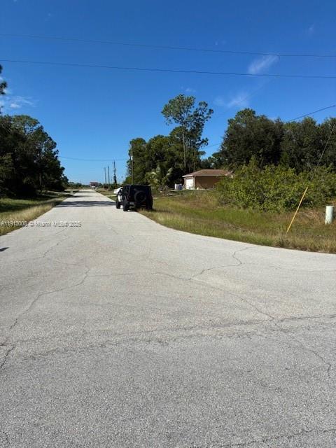 Port La Belle - Land