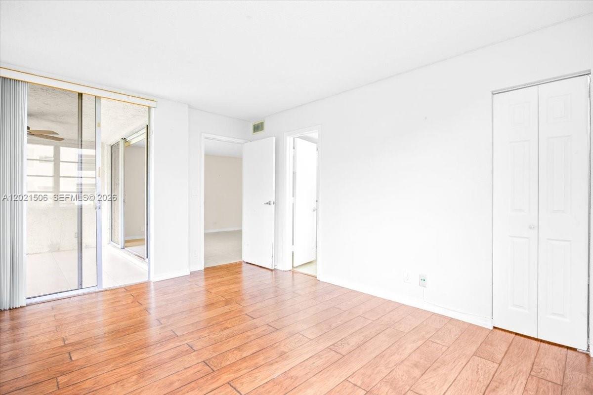 CONDO 5 OF SABAL PALM CON - Residential