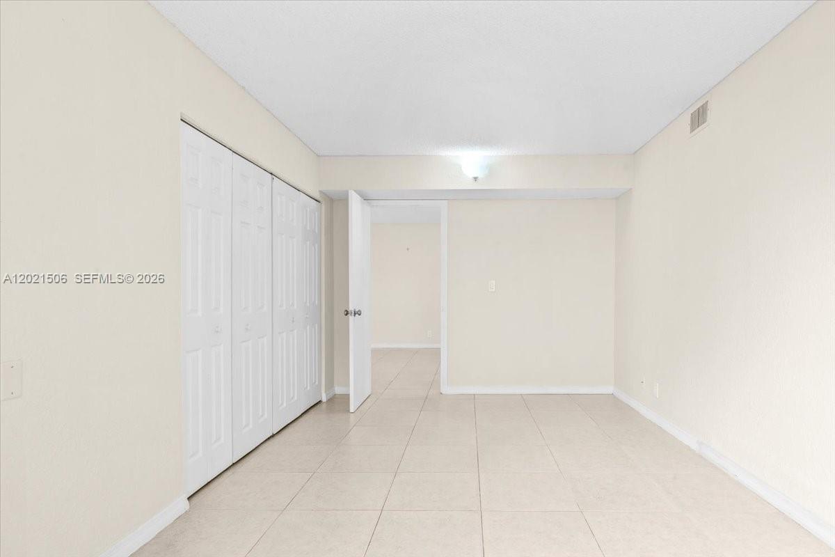 CONDO 5 OF SABAL PALM CON - Residential