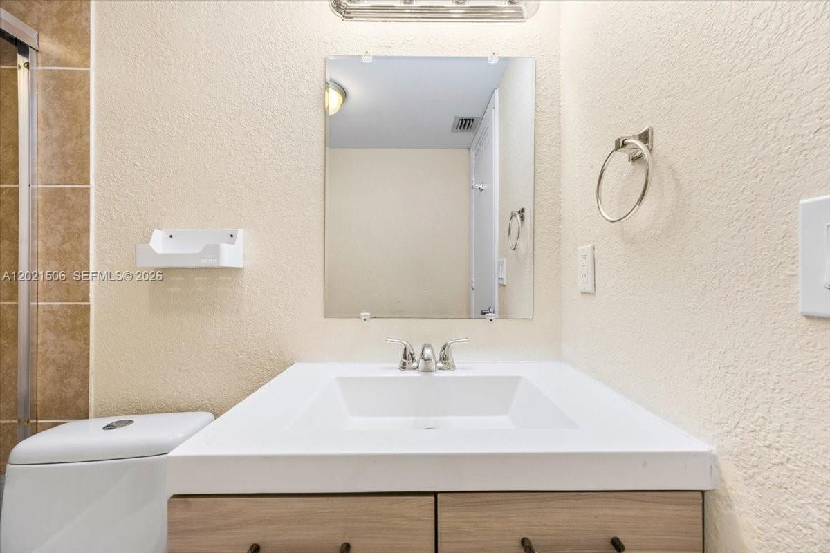 CONDO 5 OF SABAL PALM CON - Residential