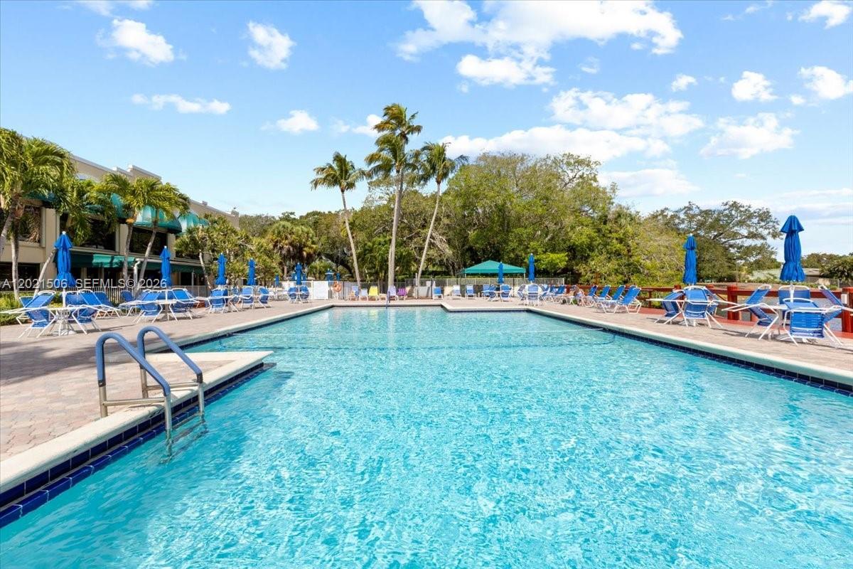 CONDO 5 OF SABAL PALM CON - Residential