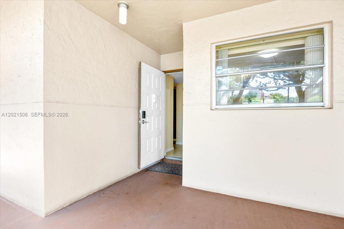 CONDO 5 OF SABAL PALM CON - Residential