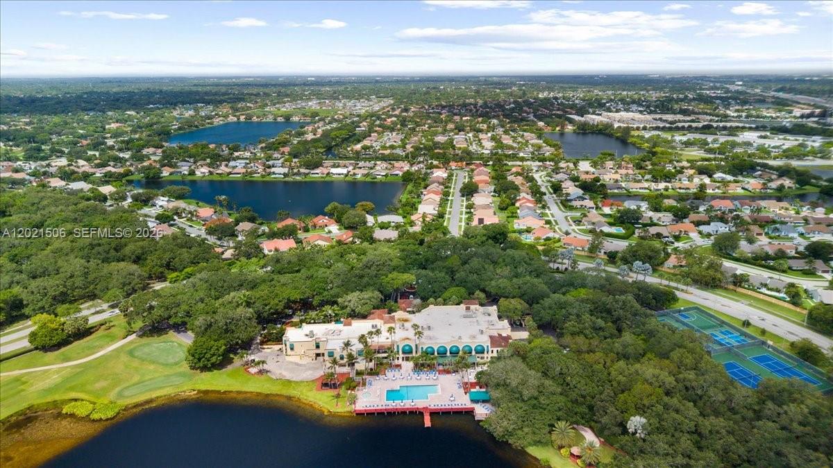 CONDO 5 OF SABAL PALM CON - Residential