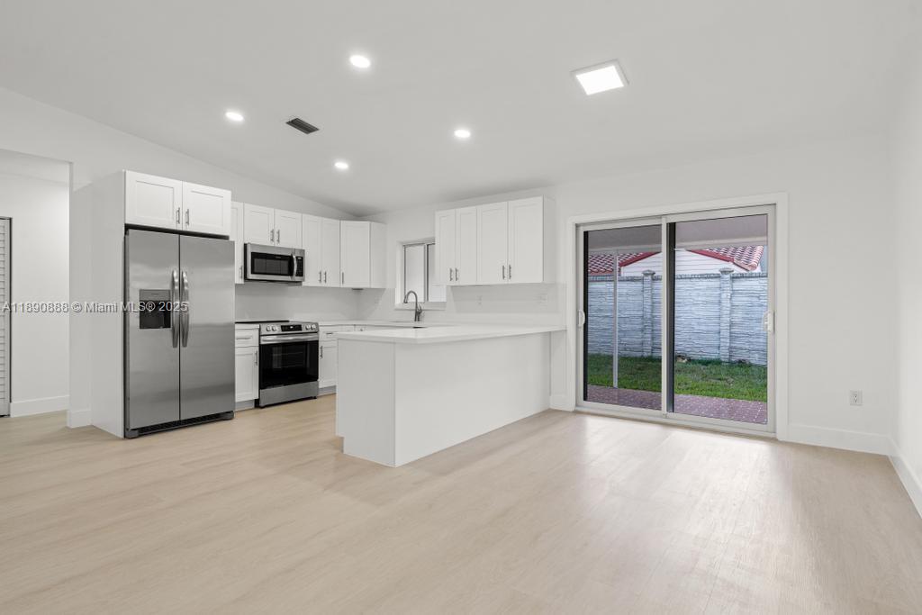 ALBA GARDENS SEC 3 - Residential