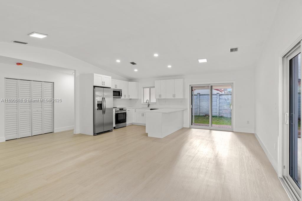 ALBA GARDENS SEC 3 - Residential