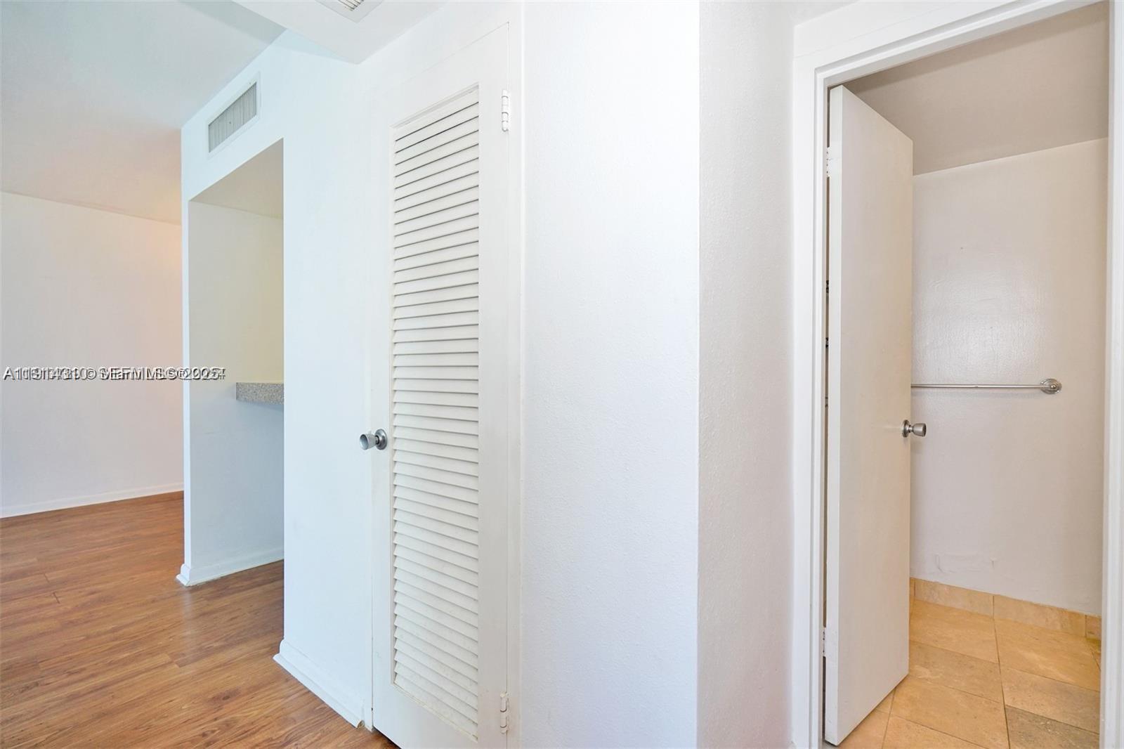 MIRADOR 1200 CONDO - Residential