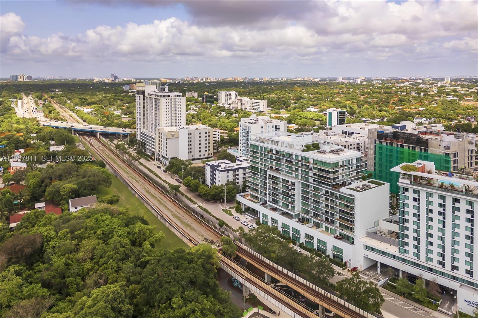 LE PARC AT BRICKELL CONDO - Residential