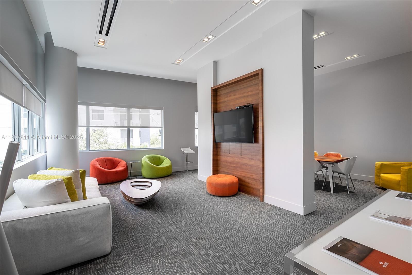 LE PARC AT BRICKELL CONDO - Residential