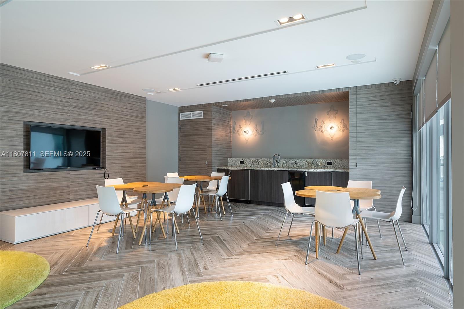 LE PARC AT BRICKELL CONDO - Residential