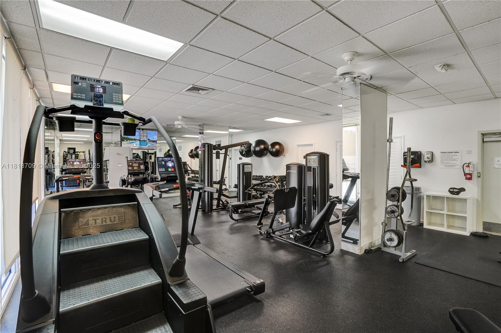 BAYVIEW TOWERS CONDO SOUT - Residential