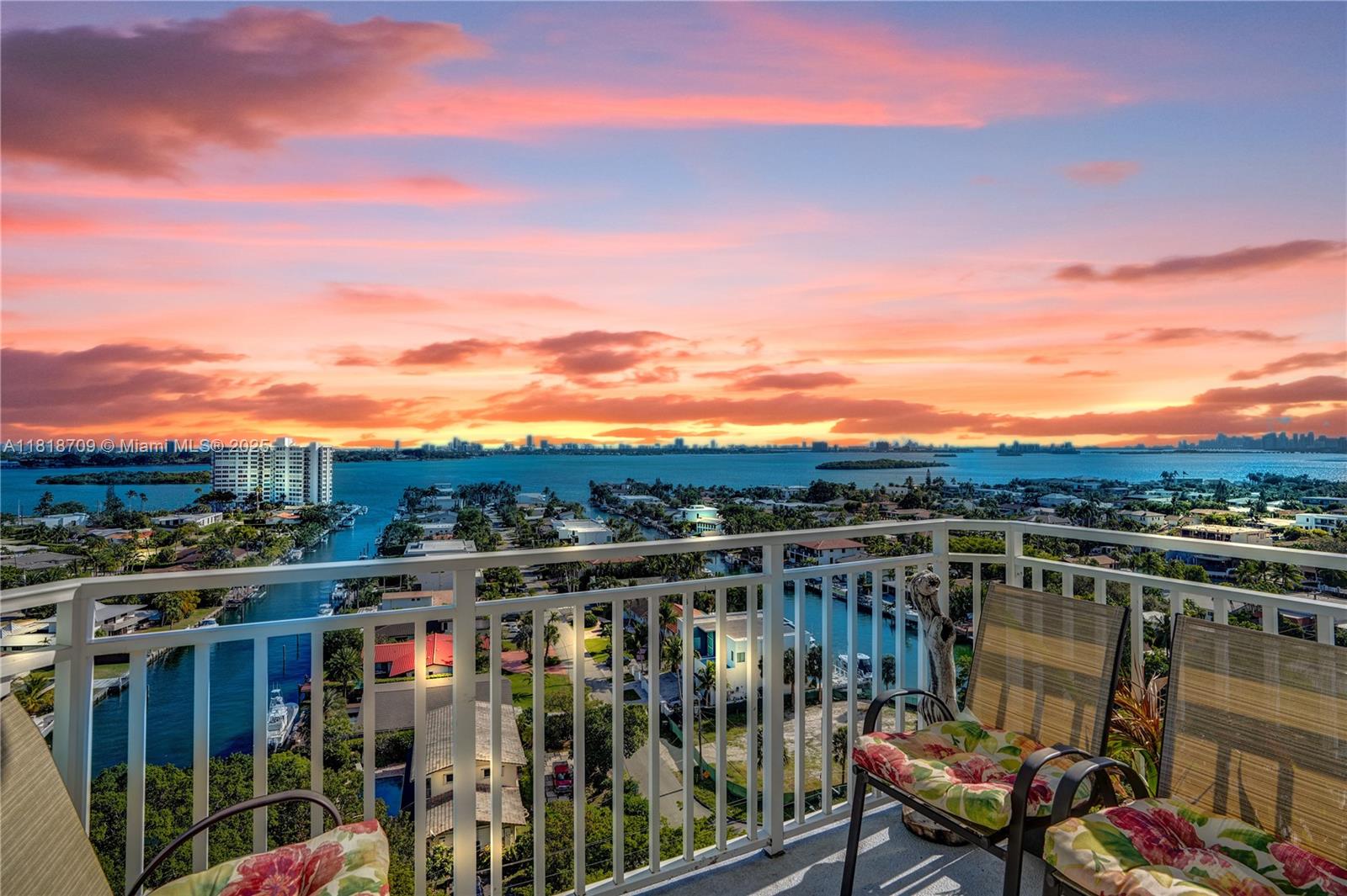 BAYVIEW TOWERS CONDO SOUT - Residential