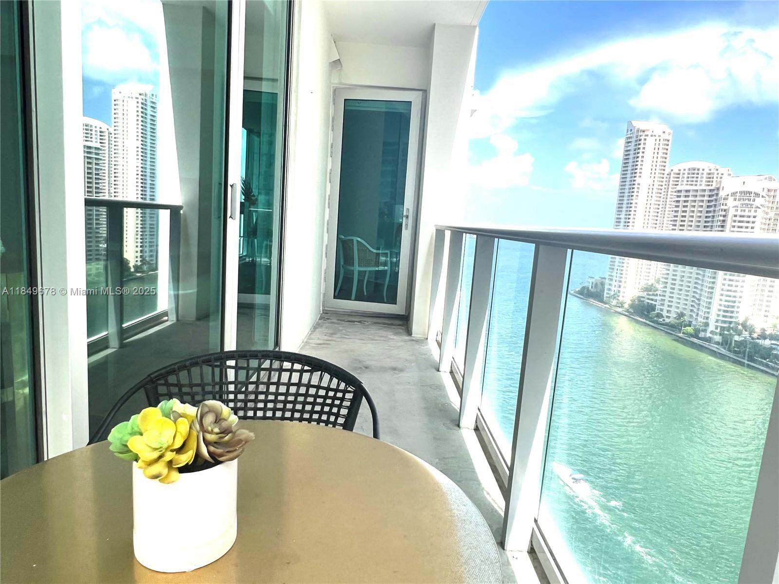 300 S Biscayne Blvd T-1602