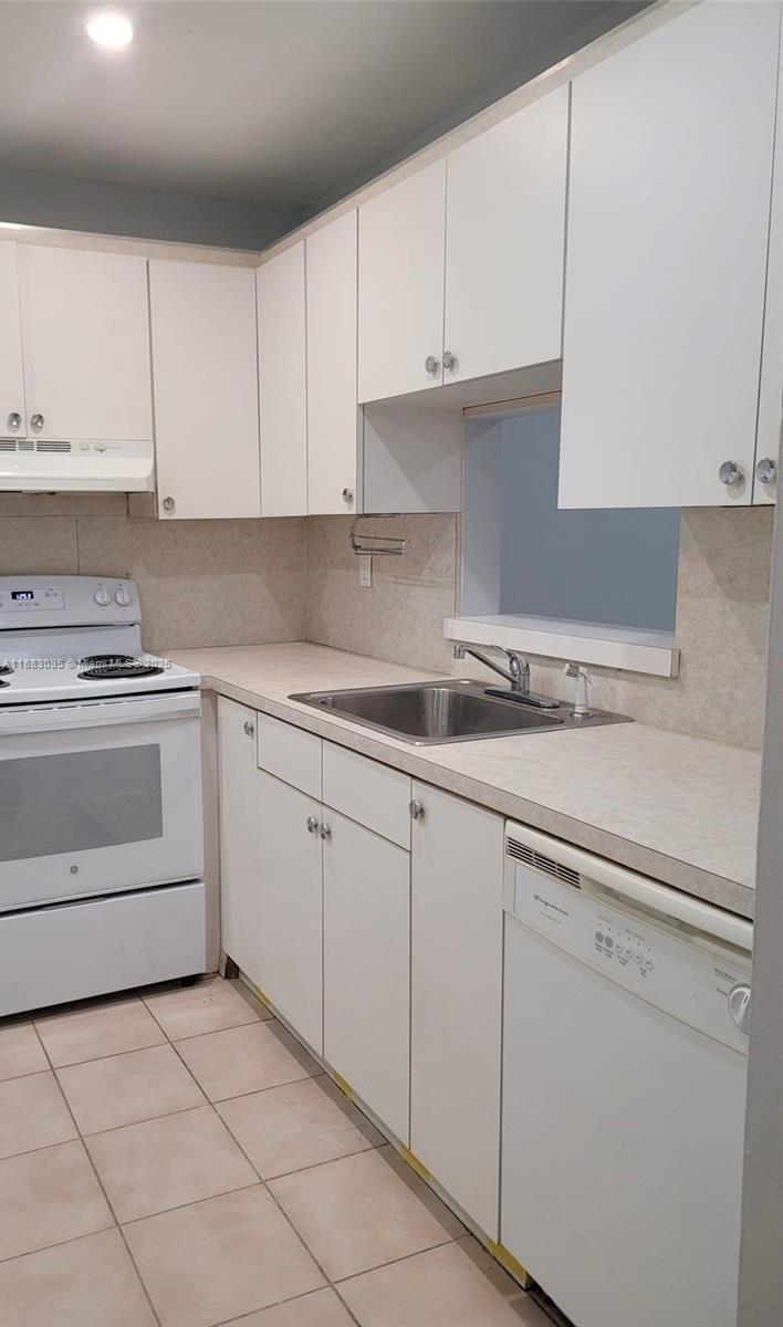 CAPRI GARDENS CONDO - Residential