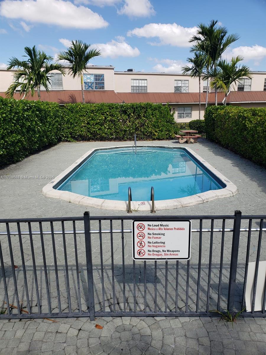 Rental Property at 4100 Nw 16th Ave 35, Oakland Park, Miami-Dade County, Florida - Bedrooms: 3 
Bathrooms: 2  - $2,600 MO.